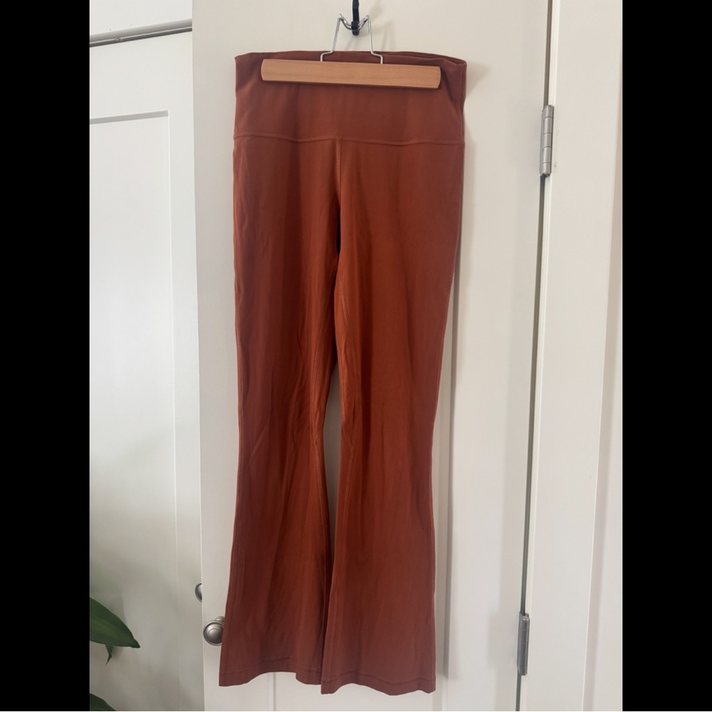 Lululemon Align High-Rise Mini-Flared Pant, Extra Short in Sable, Size 8